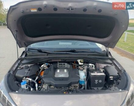 Коричневый Хендай Ioniq, объемом двигателя 0 л и пробегом 136 тыс. км за 15700 $, фото 40 на Automoto.ua