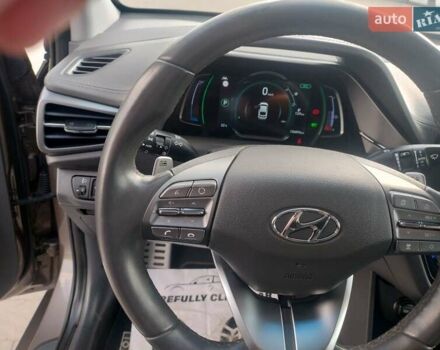 Коричневый Хендай Ioniq, объемом двигателя 0 л и пробегом 136 тыс. км за 15700 $, фото 23 на Automoto.ua