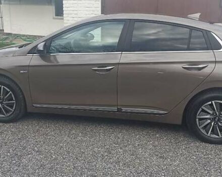 Коричневый Хендай Ioniq, объемом двигателя 0 л и пробегом 87 тыс. км за 15000 $, фото 14 на Automoto.ua