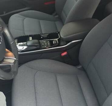 Коричневый Хендай Ioniq, объемом двигателя 0 л и пробегом 87 тыс. км за 15000 $, фото 25 на Automoto.ua