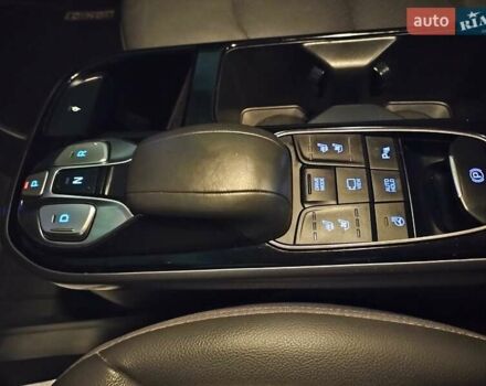 Коричневый Хендай Ioniq, объемом двигателя 0 л и пробегом 136 тыс. км за 15700 $, фото 31 на Automoto.ua