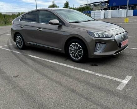 Коричневый Хендай Ioniq, объемом двигателя 0 л и пробегом 138 тыс. км за 16150 $, фото 11 на Automoto.ua
