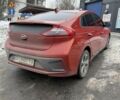 Червоний Хендай Ioniq, об'ємом двигуна 0 л та пробігом 100 тис. км за 13500 $, фото 1 на Automoto.ua