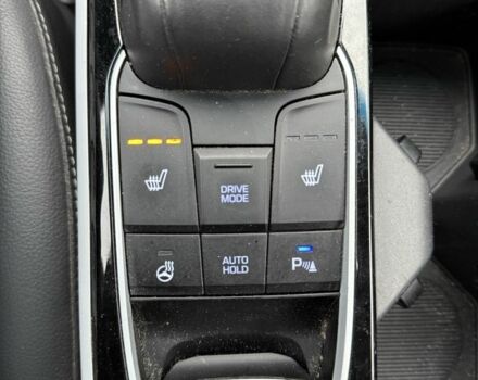 Красный Хендай Ioniq, объемом двигателя 0 л и пробегом 192 тыс. км за 10500 $, фото 18 на Automoto.ua