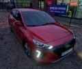 Красный Хендай Ioniq, объемом двигателя 0 л и пробегом 142 тыс. км за 12950 $, фото 17 на Automoto.ua