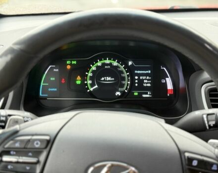 Красный Хендай Ioniq, объемом двигателя 0 л и пробегом 192 тыс. км за 10500 $, фото 14 на Automoto.ua