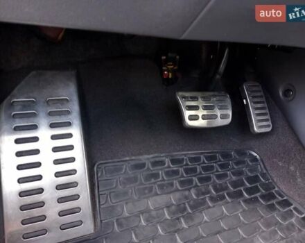 Червоний Хендай Ioniq, об'ємом двигуна 0 л та пробігом 53 тис. км за 14800 $, фото 23 на Automoto.ua