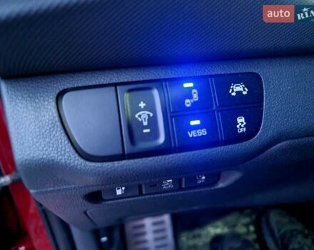 Красный Хендай Ioniq, объемом двигателя 0 л и пробегом 142 тыс. км за 12950 $, фото 28 на Automoto.ua