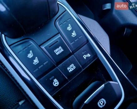 Красный Хендай Ioniq, объемом двигателя 0 л и пробегом 142 тыс. км за 12950 $, фото 32 на Automoto.ua