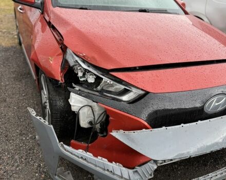 Красный Хендай Ioniq, объемом двигателя 0 л и пробегом 192 тыс. км за 10500 $, фото 20 на Automoto.ua