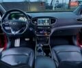 Красный Хендай Ioniq, объемом двигателя 0 л и пробегом 142 тыс. км за 12950 $, фото 18 на Automoto.ua