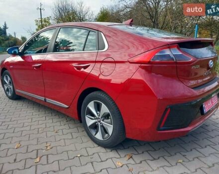 Червоний Хендай Ioniq, об'ємом двигуна 0 л та пробігом 53 тис. км за 14800 $, фото 4 на Automoto.ua
