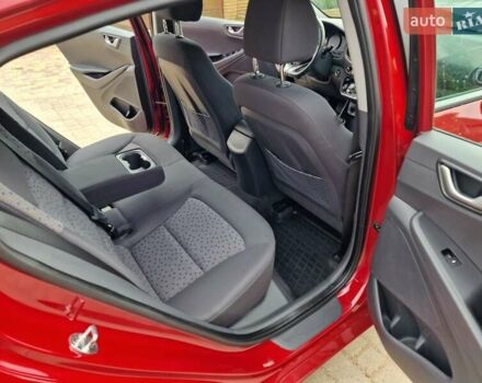 Красный Хендай Ioniq, объемом двигателя 0 л и пробегом 96 тыс. км за 13900 $, фото 17 на Automoto.ua