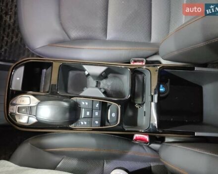 Красный Хендай Ioniq, объемом двигателя 0 л и пробегом 102 тыс. км за 15700 $, фото 19 на Automoto.ua