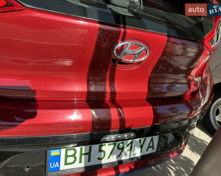 Красный Хендай Ioniq, объемом двигателя 0 л и пробегом 120 тыс. км за 11900 $, фото 21 на Automoto.ua