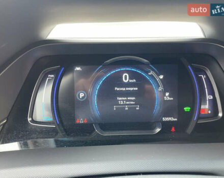 Красный Хендай Ioniq, объемом двигателя 0 л и пробегом 53 тыс. км за 16000 $, фото 25 на Automoto.ua