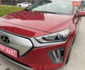 Красный Хендай Ioniq, объемом двигателя 0 л и пробегом 53 тыс. км за 16000 $, фото 1 на Automoto.ua