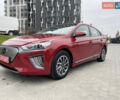 Красный Хендай Ioniq, объемом двигателя 0 л и пробегом 53 тыс. км за 16000 $, фото 7 на Automoto.ua