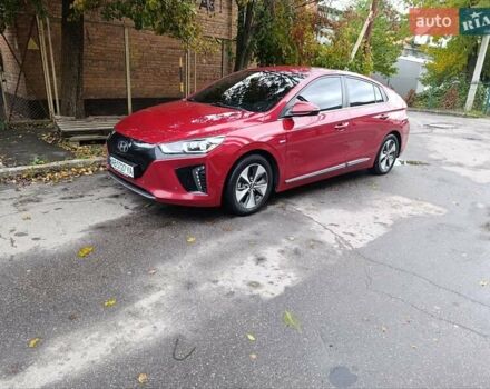 Червоний Хендай Ioniq, об'ємом двигуна 0 л та пробігом 142 тис. км за 12500 $, фото 1 на Automoto.ua
