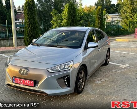 Хендай Ioniq, объемом двигателя 70 л и пробегом 121 тыс. км за 12100 $, фото 4 на Automoto.ua