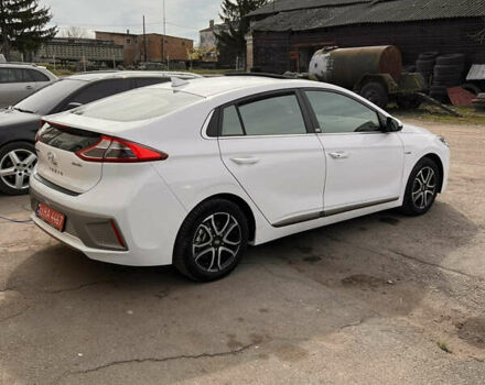 Хендай Ioniq, объемом двигателя 0 л и пробегом 136 тыс. км за 12400 $, фото 3 на Automoto.ua