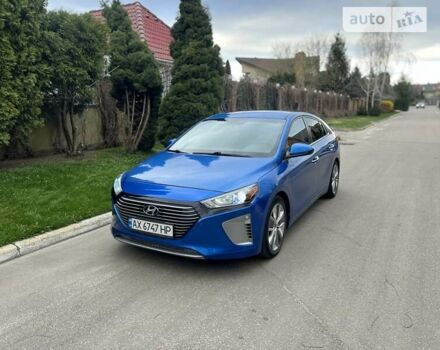 Хендай Ioniq, объемом двигателя 1.58 л и пробегом 75 тыс. км за 13900 $, фото 2 на Automoto.ua