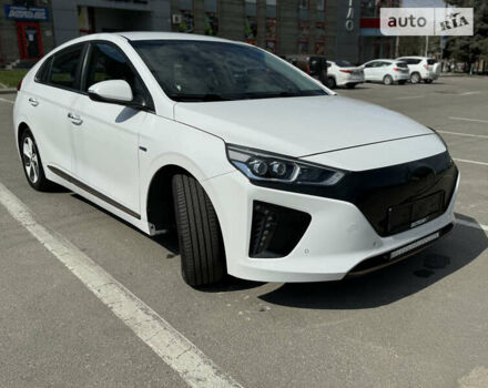 Хендай Ioniq, об'ємом двигуна 0 л та пробігом 104 тис. км за 17200 $, фото 7 на Automoto.ua