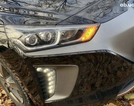Хендай Ioniq, объемом двигателя 0 л и пробегом 106 тыс. км за 12199 $, фото 8 на Automoto.ua