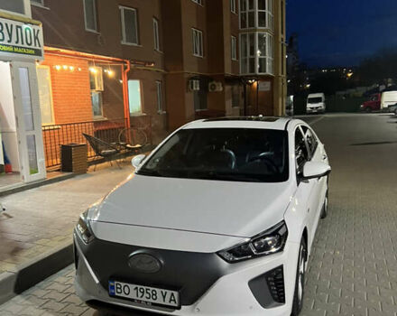 Хендай Ioniq, об'ємом двигуна 0 л та пробігом 104 тис. км за 15599 $, фото 1 на Automoto.ua