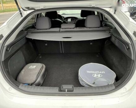 Хендай Ioniq, об'ємом двигуна 0 л та пробігом 96 тис. км за 12599 $, фото 18 на Automoto.ua