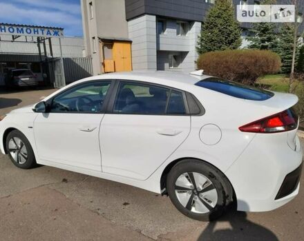 Хендай Ioniq, об'ємом двигуна 1.58 л та пробігом 169 тис. км за 13500 $, фото 4 на Automoto.ua