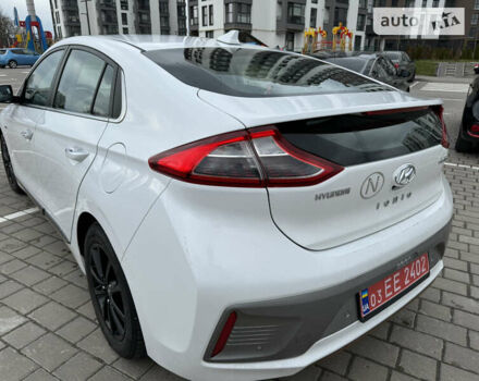 Хендай Ioniq, объемом двигателя 0 л и пробегом 119 тыс. км за 14150 $, фото 3 на Automoto.ua