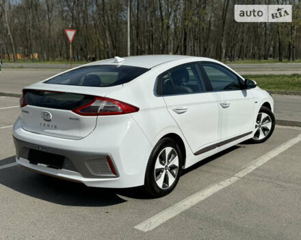 Хендай Ioniq, об'ємом двигуна 0 л та пробігом 104 тис. км за 17200 $, фото 6 на Automoto.ua