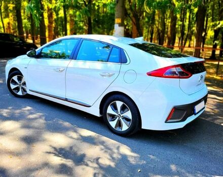 Хендай Ioniq, объемом двигателя 0.11 л и пробегом 232 тыс. км за 10999 $, фото 4 на Automoto.ua