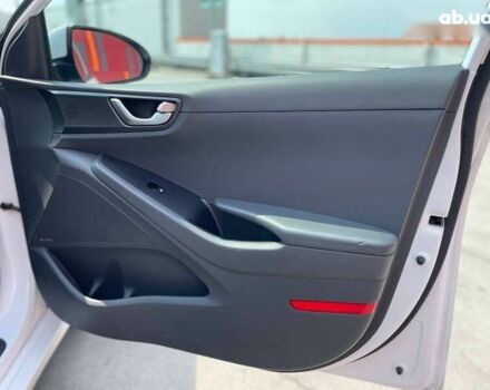 Хендай Ioniq, об'ємом двигуна 0 л та пробігом 158 тис. км за 12900 $, фото 21 на Automoto.ua