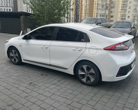 Хендай Ioniq, об'ємом двигуна 0 л та пробігом 39 тис. км за 16500 $, фото 4 на Automoto.ua