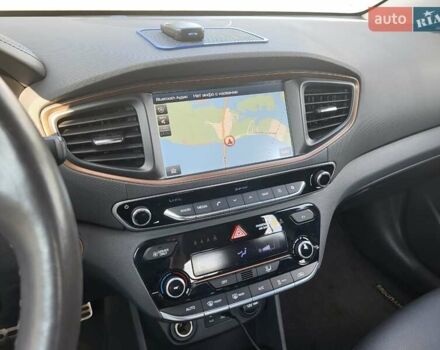 Хендай Ioniq, объемом двигателя 0 л и пробегом 84 тыс. км за 16500 $, фото 10 на Automoto.ua