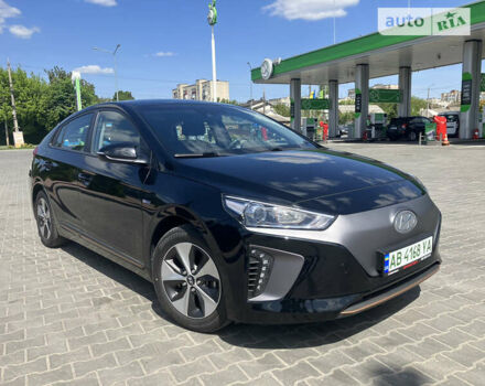 Хендай Ioniq, объемом двигателя 0 л и пробегом 96 тыс. км за 13600 $, фото 2 на Automoto.ua