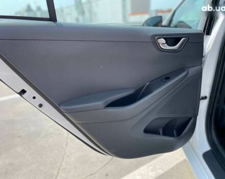 Хендай Ioniq, об'ємом двигуна 0 л та пробігом 158 тис. км за 12900 $, фото 10 на Automoto.ua