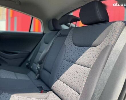 Хендай Ioniq, об'ємом двигуна 0 л та пробігом 158 тис. км за 12900 $, фото 12 на Automoto.ua