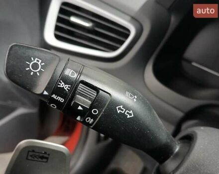 Хендай Ioniq, объемом двигателя 0 л и пробегом 190 тыс. км за 9950 $, фото 12 на Automoto.ua