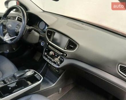 Хендай Ioniq, объемом двигателя 0 л и пробегом 190 тыс. км за 9950 $, фото 7 на Automoto.ua