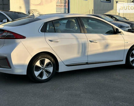 Хендай Ioniq, объемом двигателя 0 л и пробегом 91 тыс. км за 16500 $, фото 9 на Automoto.ua