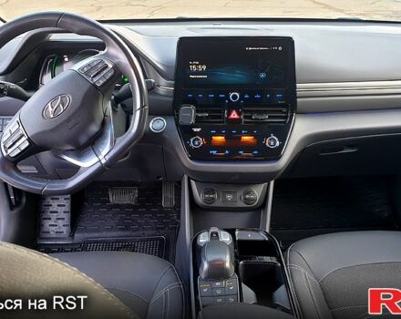 Хендай Ioniq, об'ємом двигуна 0 л та пробігом 96 тис. км за 14500 $, фото 3 на Automoto.ua
