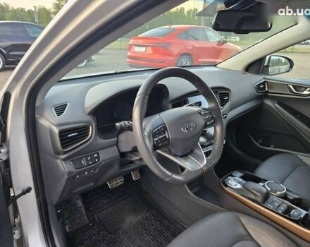 Хендай Ioniq, объемом двигателя 0 л и пробегом 53 тыс. км за 13988 $, фото 17 на Automoto.ua