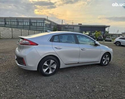 Хендай Ioniq, объемом двигателя 0 л и пробегом 53 тыс. км за 13988 $, фото 3 на Automoto.ua