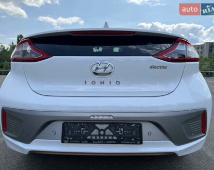 Хендай Ioniq, объемом двигателя 0 л и пробегом 75 тыс. км за 17300 $, фото 17 на Automoto.ua