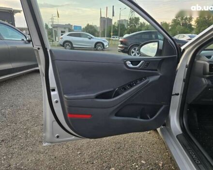 Хендай Ioniq, объемом двигателя 0 л и пробегом 53 тыс. км за 13988 $, фото 16 на Automoto.ua