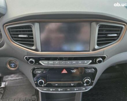 Хендай Ioniq, объемом двигателя 0 л и пробегом 53 тыс. км за 13988 $, фото 25 на Automoto.ua