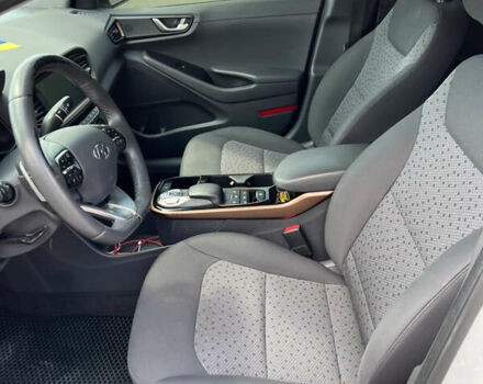 Хендай Ioniq, объемом двигателя 0 л и пробегом 75 тыс. км за 17300 $, фото 11 на Automoto.ua